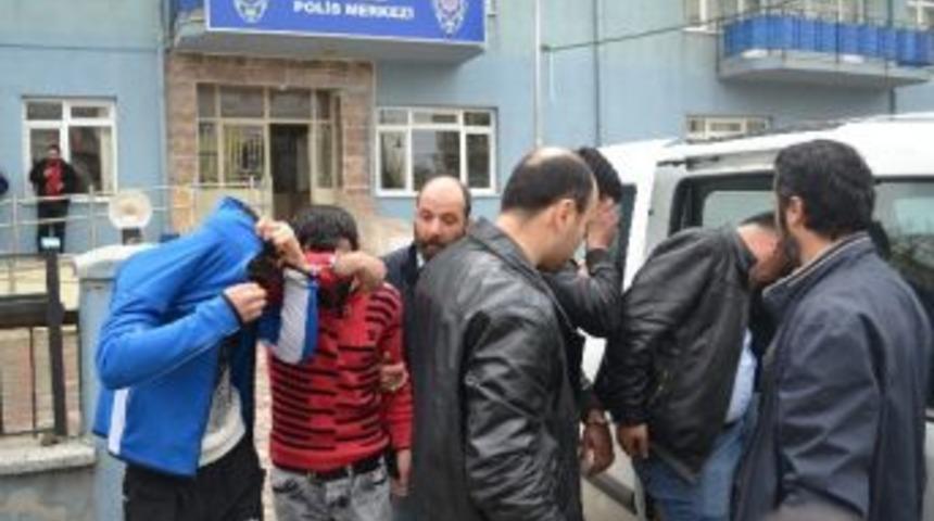 Kablo Fareleri Yakalandı