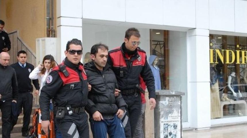 İntihar Etmek İsteyen Şahsı Polis Engelledi