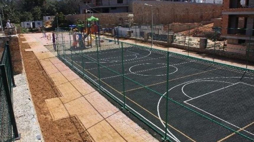 Alanya&rsquo;da Mahallelere Yeni Parklar Kazandırılıyor
