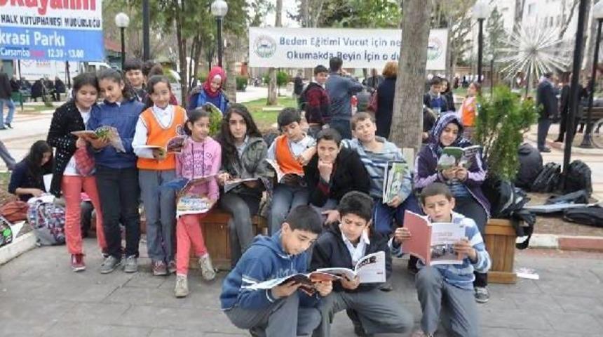 Adıyaman&rsquo;Da Kitap Okuma Şenliği