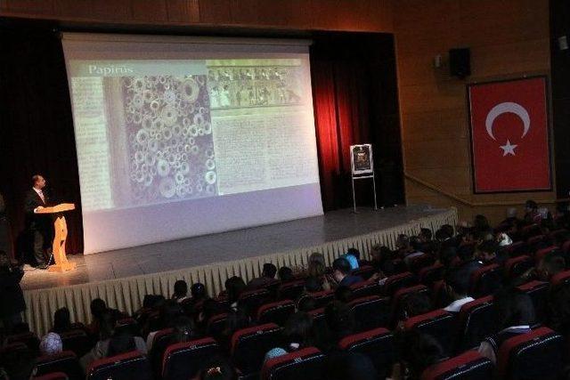 Hakk&acirc;ri&rsquo;de 51. K&uuml;t&uuml;phaneler Haftası Kutlamaları 1