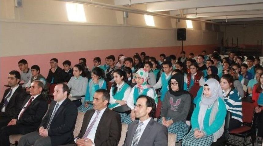 Vali Yardımcısı Kaya &Ouml;ğrencilerle Bir Araya Geldi