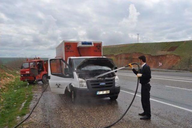 Tıbbi Atık Toplama Aracında Yangın