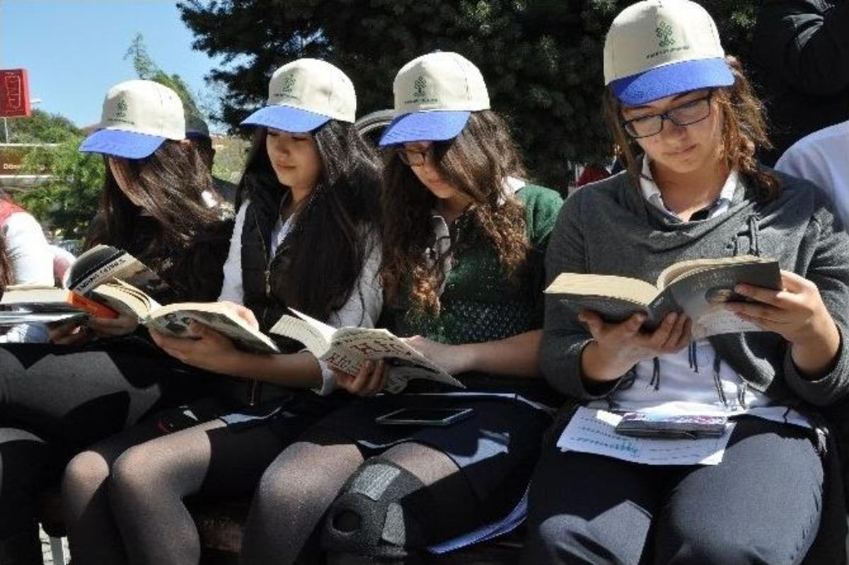 Balıkesir&rsquo;de Okuma Etkinliği