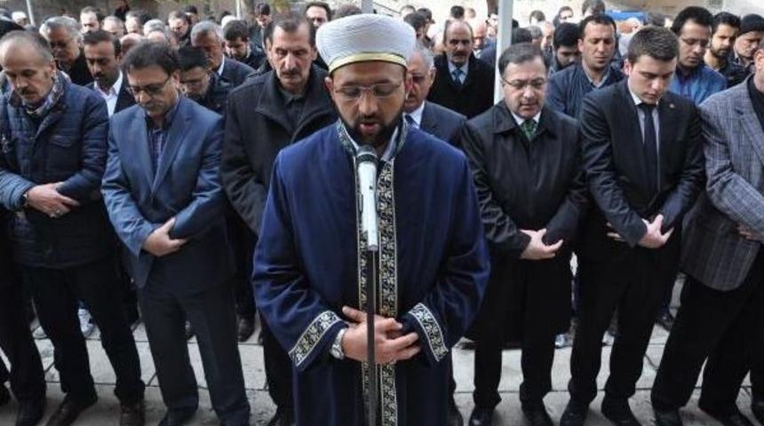 Savcı Kiraz I&ccedil;in Sivas'ta Gıyabi Cenaze Namazı