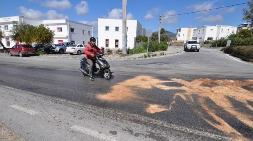 Motosiklet S&uuml;r&uuml;c&uuml;leri Zor Anlar Yaşadı