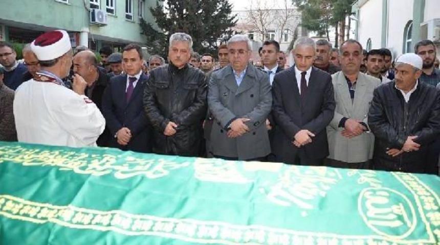 Ak Partili Metiner'in Teyzesi Yaşamını Yitirdi
