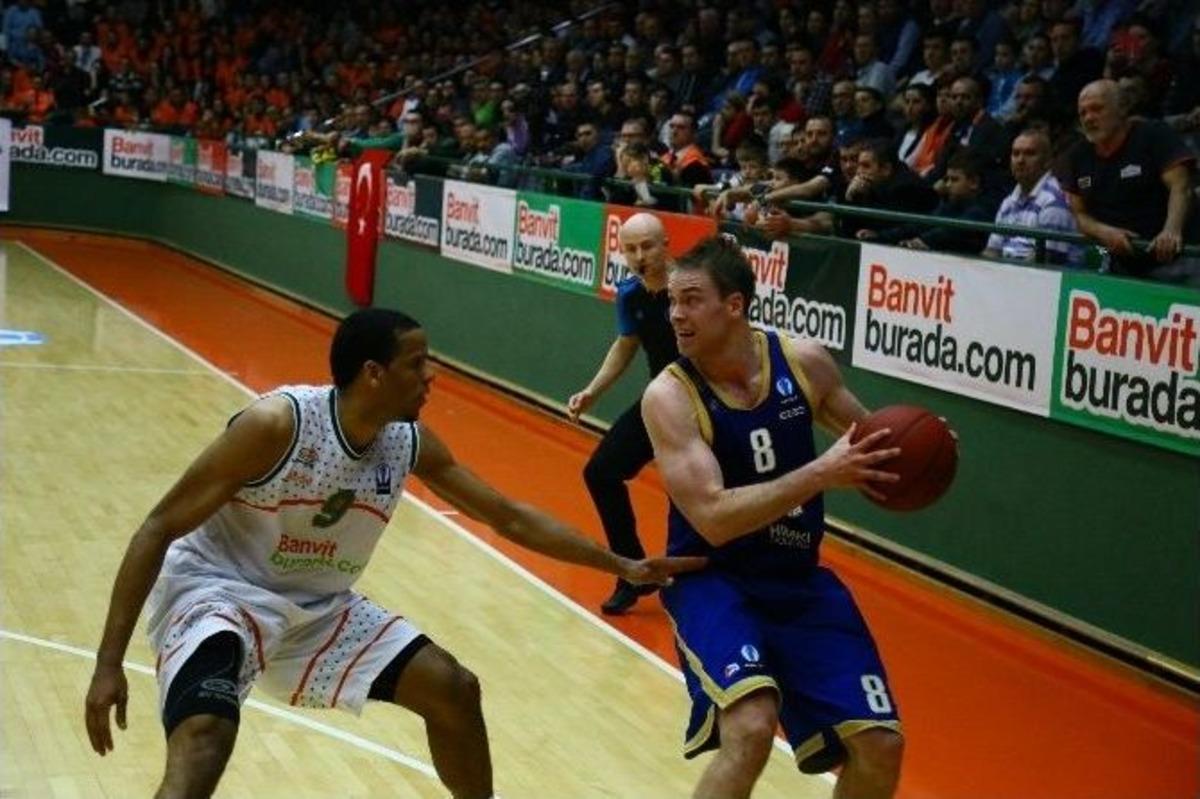 Banvit: 83 - Khimki: 82