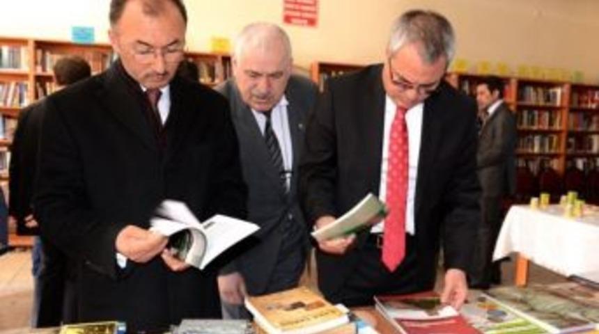 K&uuml;t&uuml;phane Haftası