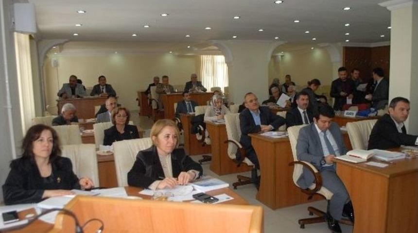 Burdur Belediyesi Sebze Meyve Hali Yıl Sonunda Kapanıyor