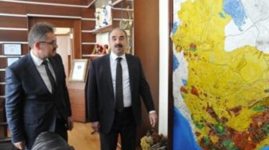 Orman Genel M&uuml;d&uuml;r&uuml; &Uuml;zmez Mersin&rsquo;de