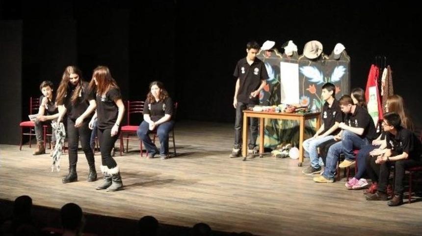 Aydın Tiyatro G&uuml;nlerinde 5 Bin Kişi Tiyatroyla Buluştu