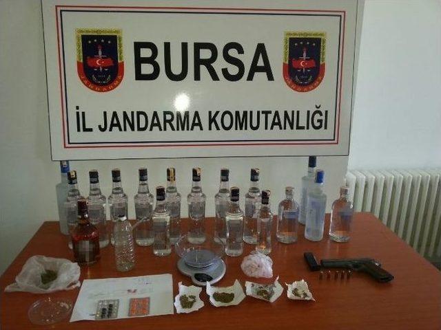 Jandarmadan Kaçak Sigara Ve İçki Operasyonu