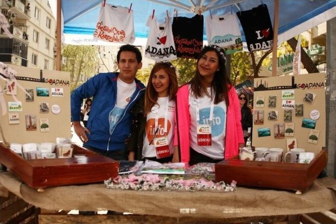 Adana&rsquo;nın Hediyelik Eşyaları Karnaval Stantlarında