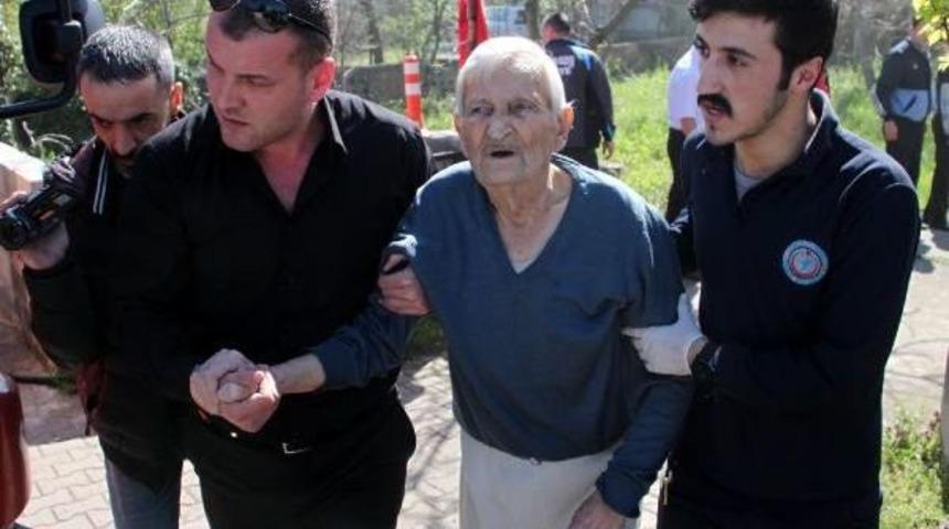 İtfaiye, Yangında Mahsur Kalan &Ccedil;ifti Kurtardı