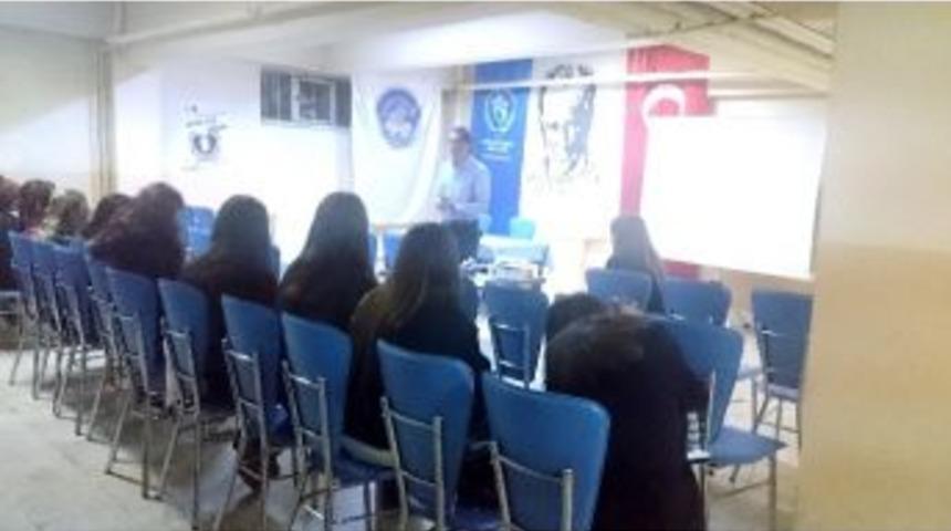 Gediz&rsquo;de &rsquo;empati Yoksunluğu&rsquo; Konulu Seminer