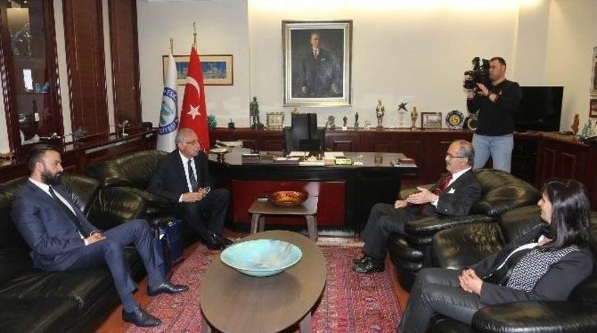 Girne Belediyesi&rsquo;nden Başkan B&uuml;y&uuml;kerşen&rsquo;e Ziyaret