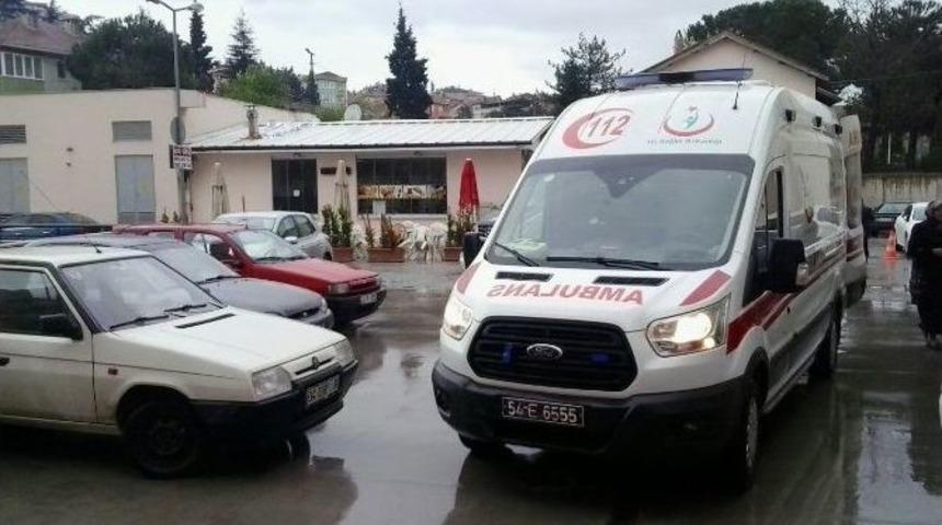 Acil &Ouml;n&uuml;ne Park Edilen Ara&ccedil;lar 112 Ekiplerine Zor Anlar Yaşatıyor