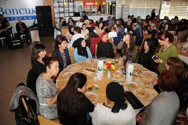 Kumluca’da Polis Eşleri, Şehit Aileleri Ve Gaziler İçin Bir Araya Geldi