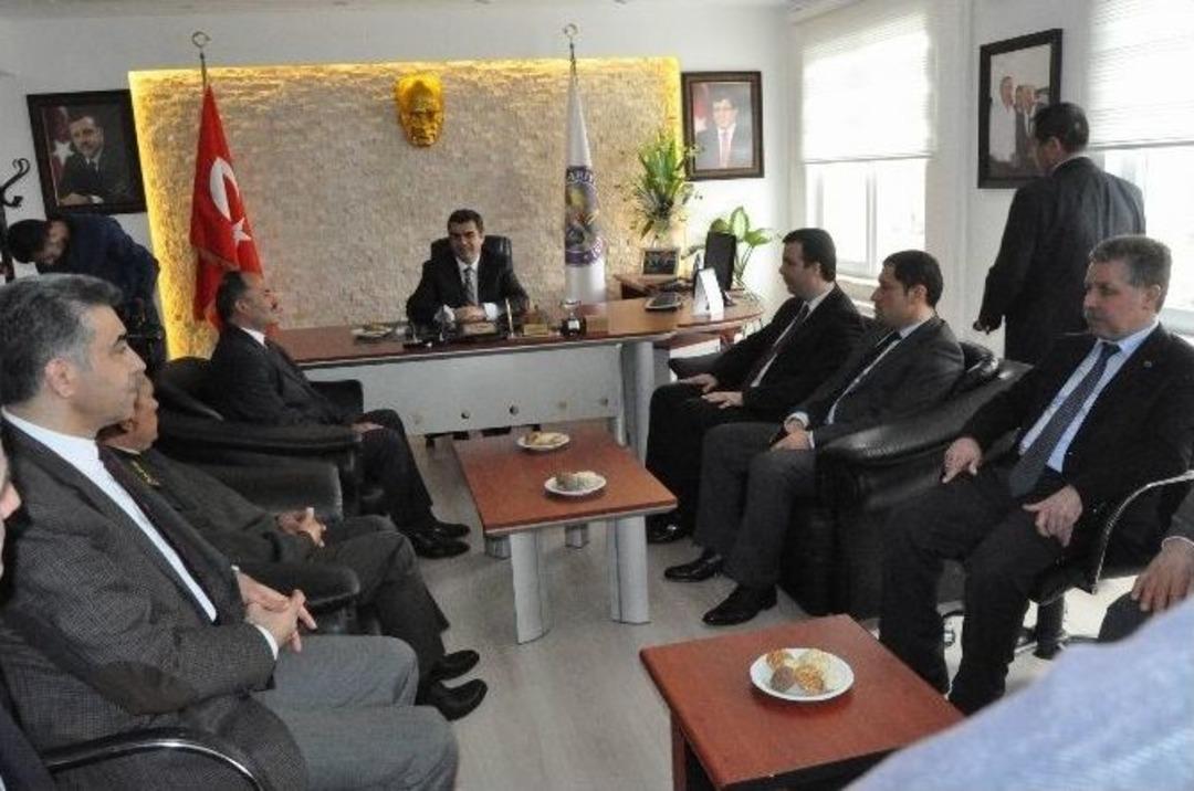 Vali D&uuml;zg&uuml;n Felahiye Ve &Ouml;zvatan&rsquo;ı Ziyaret Etti