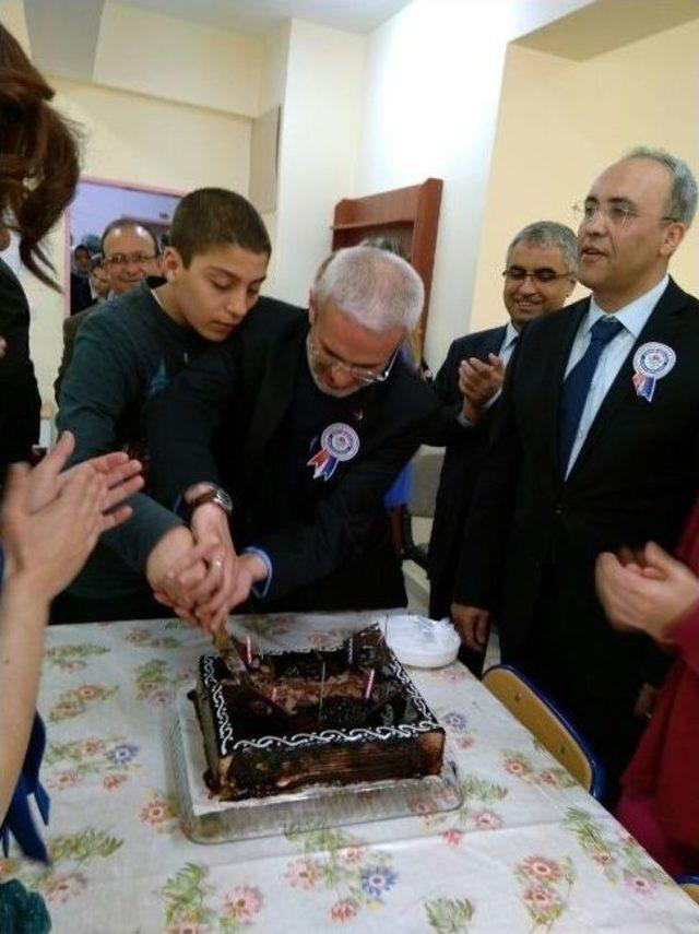 Eğitim-bir-sen’den Dünya Otizm Farkındalık Günü’nde Anlamlı Ziyaret