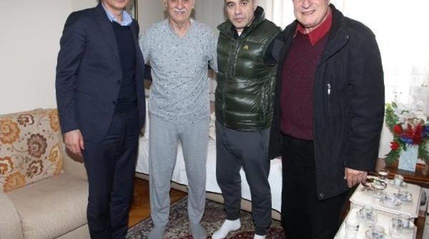 Hacıosmanoğlu Ve Yanal, Ahmet Suat &Ouml;zyazıcı&rsquo;Yı Ziyaret Etti