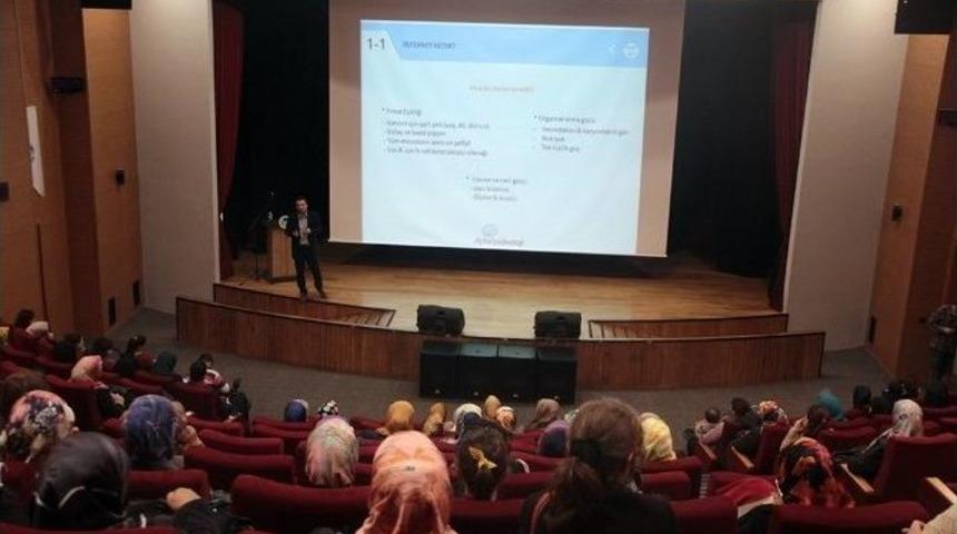 Marmara &Uuml;niversitesi &Ouml;ğretim &Uuml;yesi Bilal Eren: Sosyal Medyayı Seven Bir Toplumuz