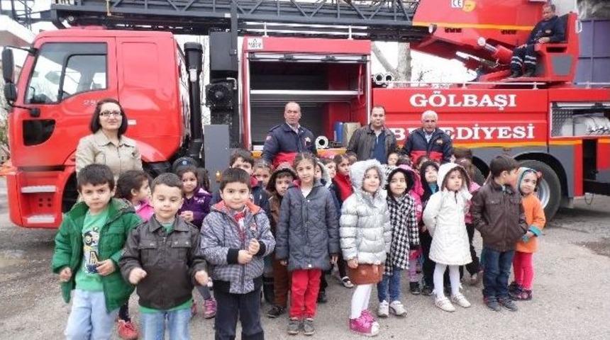 Anaokulu &Ouml;ğrencileri İtfaiyeyi Ziyaret Etti