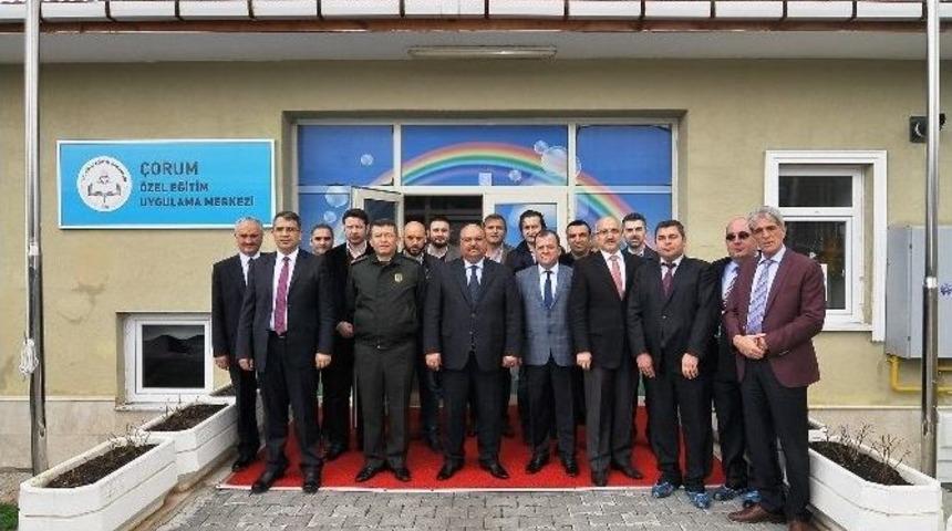 &Ccedil;orumlu İşadamlarından &Ouml;zel &Ccedil;ocuklara &Ouml;zel Ziyaret