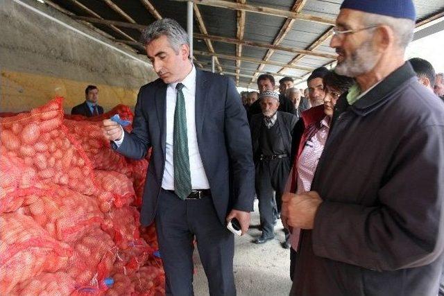 Gümüşhane’de Üreticilere Patates, Kuru Fasulye Ve Yem Bitkileri Tohumu Dağıtıldı 1