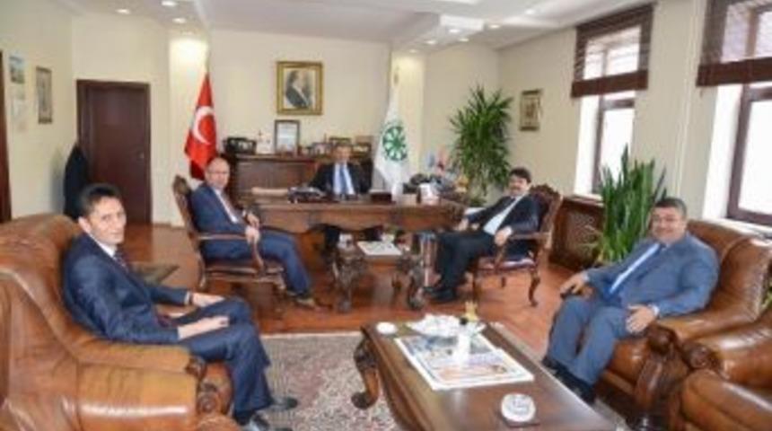 Tarım Kredi Genel M&uuml;d&uuml;r&uuml;n&uuml;n Kayseri Şeker&rsquo;i Ziyareti
