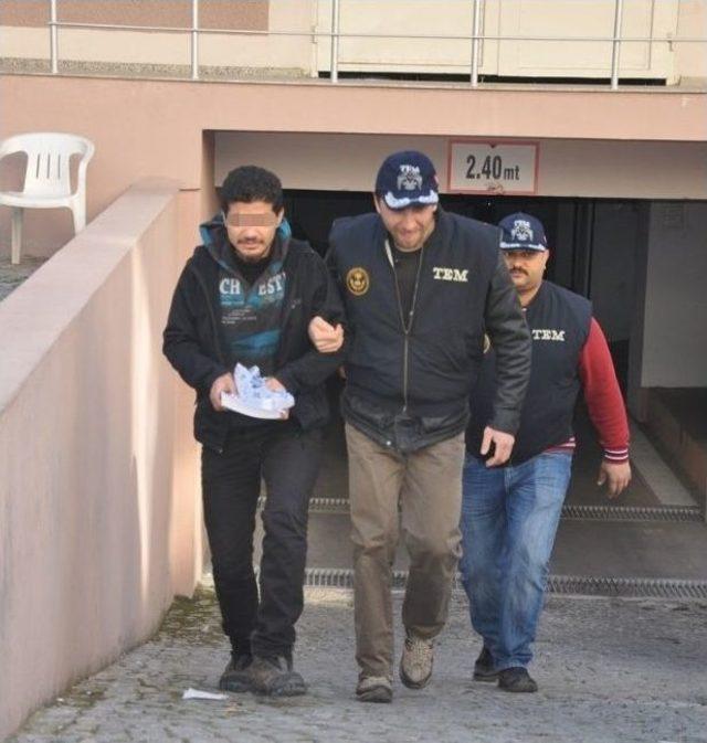 İzmir&rsquo;de Dhkp-c &Uuml;yeleri Adliyeye Sevk Edildi 2