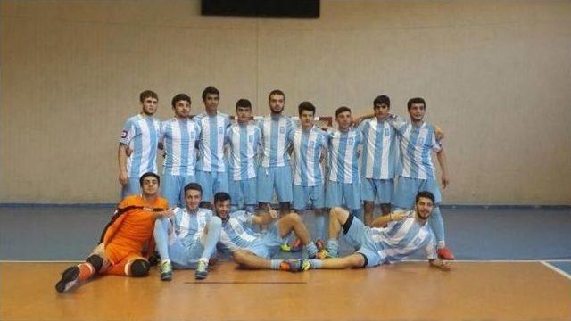 Paland&ouml;ken Belediyespor Futsal Liginde İlk 16&rsquo;ya Girdi 1