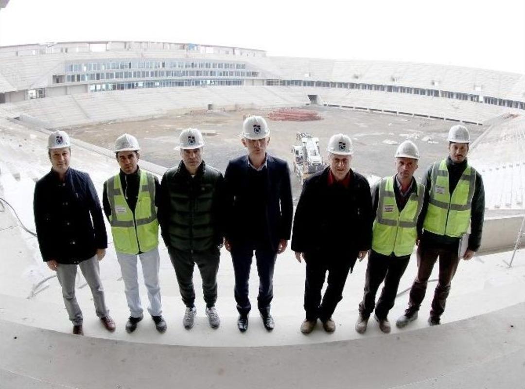 Hacıosmanoğlu Ve Yanal Akyazı Spor Kompleksi&rsquo;ni Ziyaret Etti