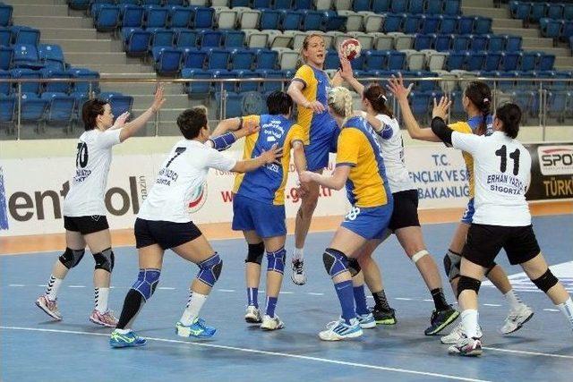 Yenimahalle Belediyespor’da Play-off Heyecanı