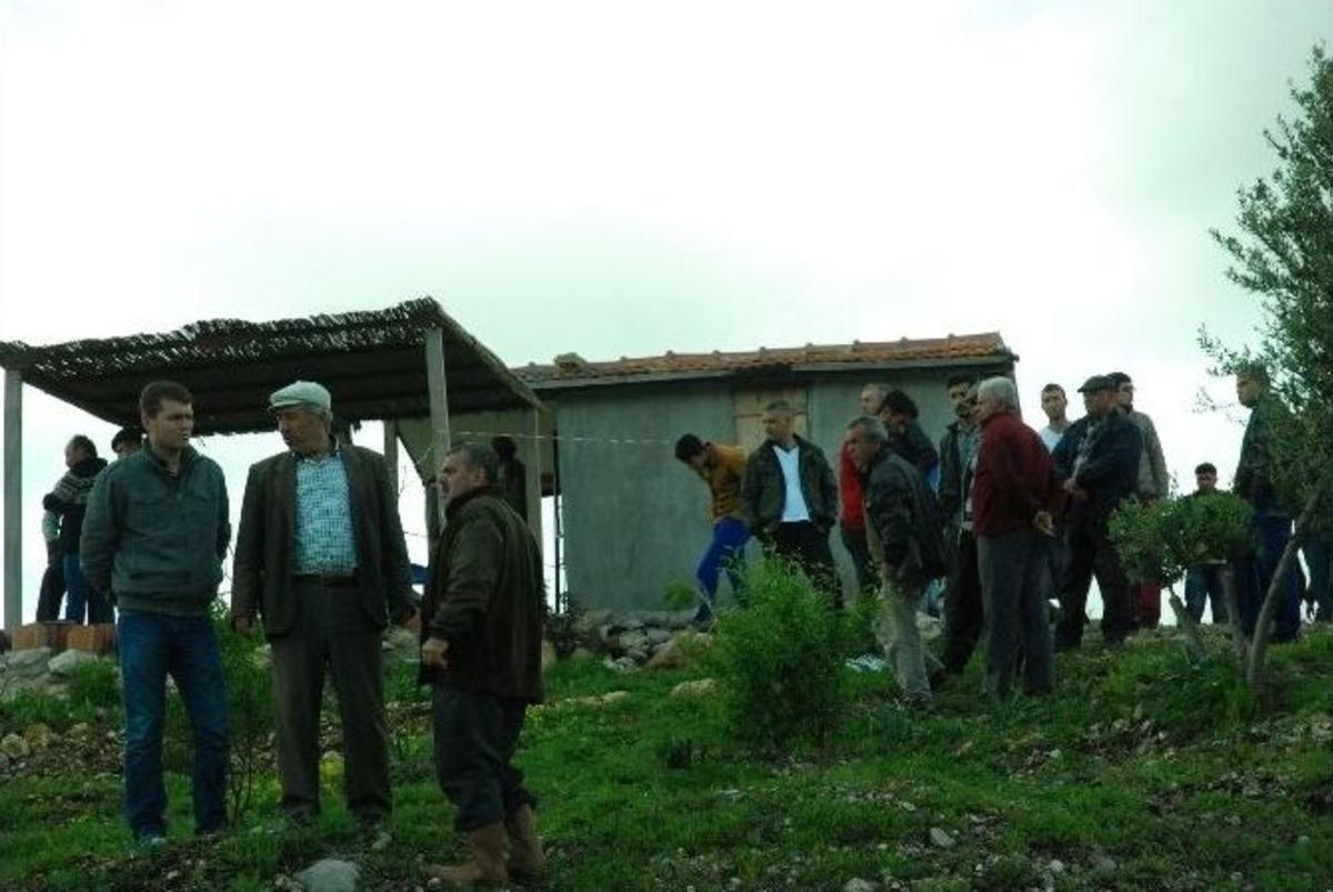 Kendi Yaptığı Kul&uuml;bede T&uuml;fekle İntihar Etti