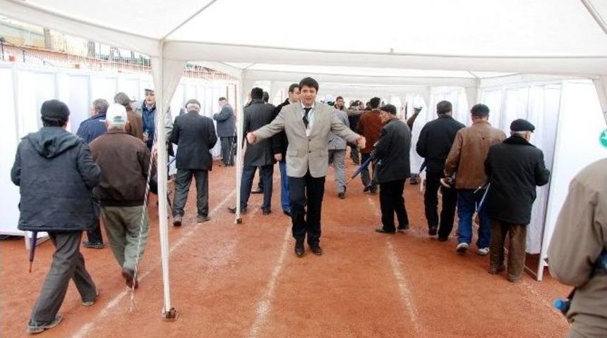 Ahmet Gen&ccedil; G&uuml;ven Tazeledi