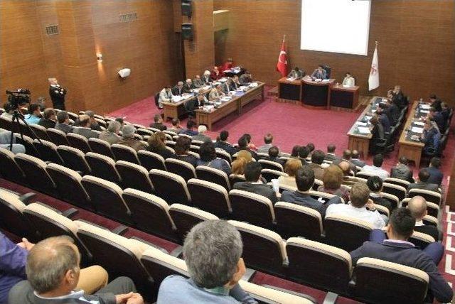 Döşemealtı’nda İhtisas Komisyonları Belirlendi