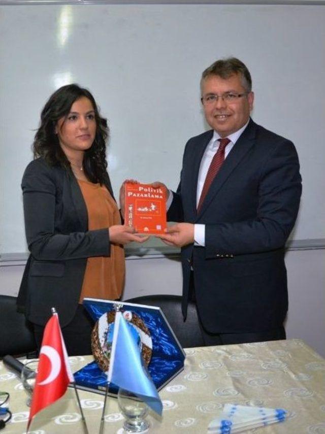Elmalı Belediye Başkanı &Ouml;ztekin, &Ouml;ğrencilere Politik Pazarlamayı Anlattı 1