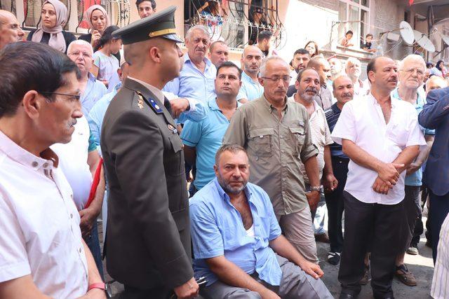 (Düzelterek yeniden) Hakkari şehidi İsa Erçetin için evinde helallik alındı