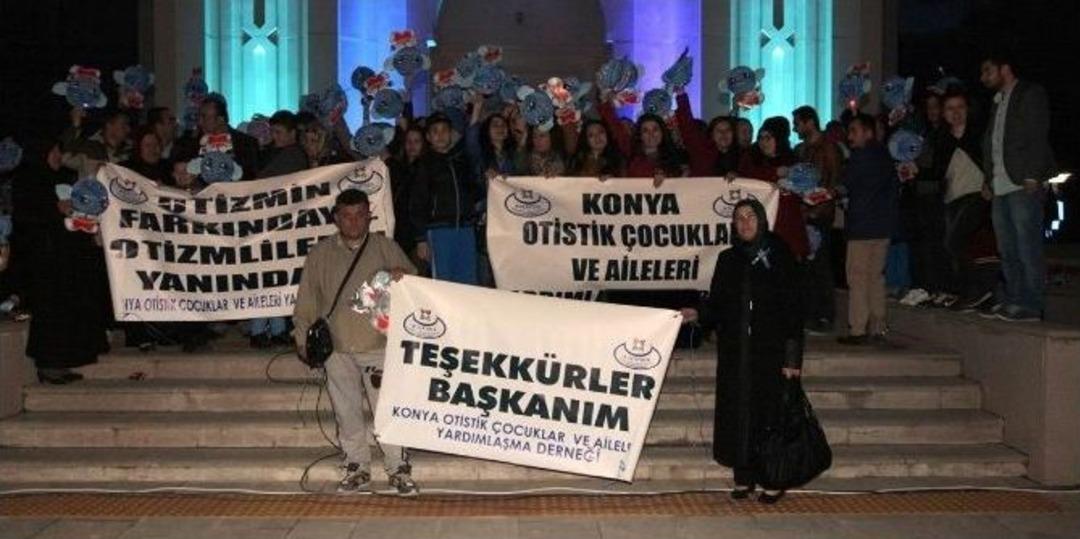 Sel&ccedil;uklu Belediyesi Otizme Dikkat &Ccedil;ekti