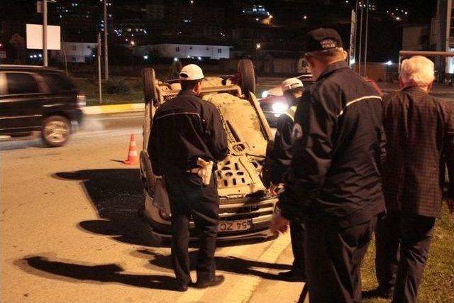 Sakarya’da Trafik Kazası: 3 Hafif Yaralı