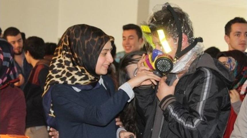 &Ouml;ğrencilere &lsquo;deprem&rsquo; Semineri