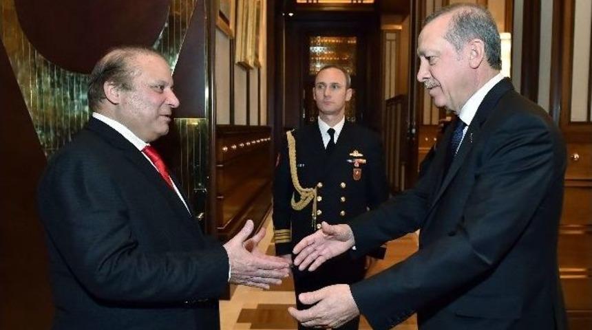 Cumhurbaşkanı Erdoğan, Pakistan Başbakanı Şerif&rsquo;i Kabul Etti