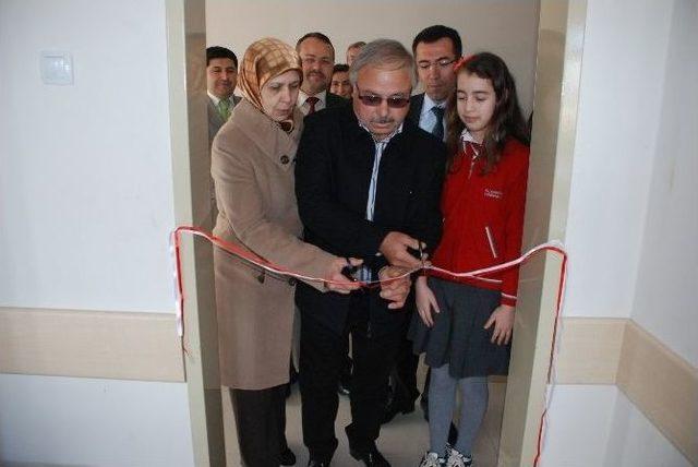 Arkadaşlarının Adını Kütüphanede Yaşatacaklar 2