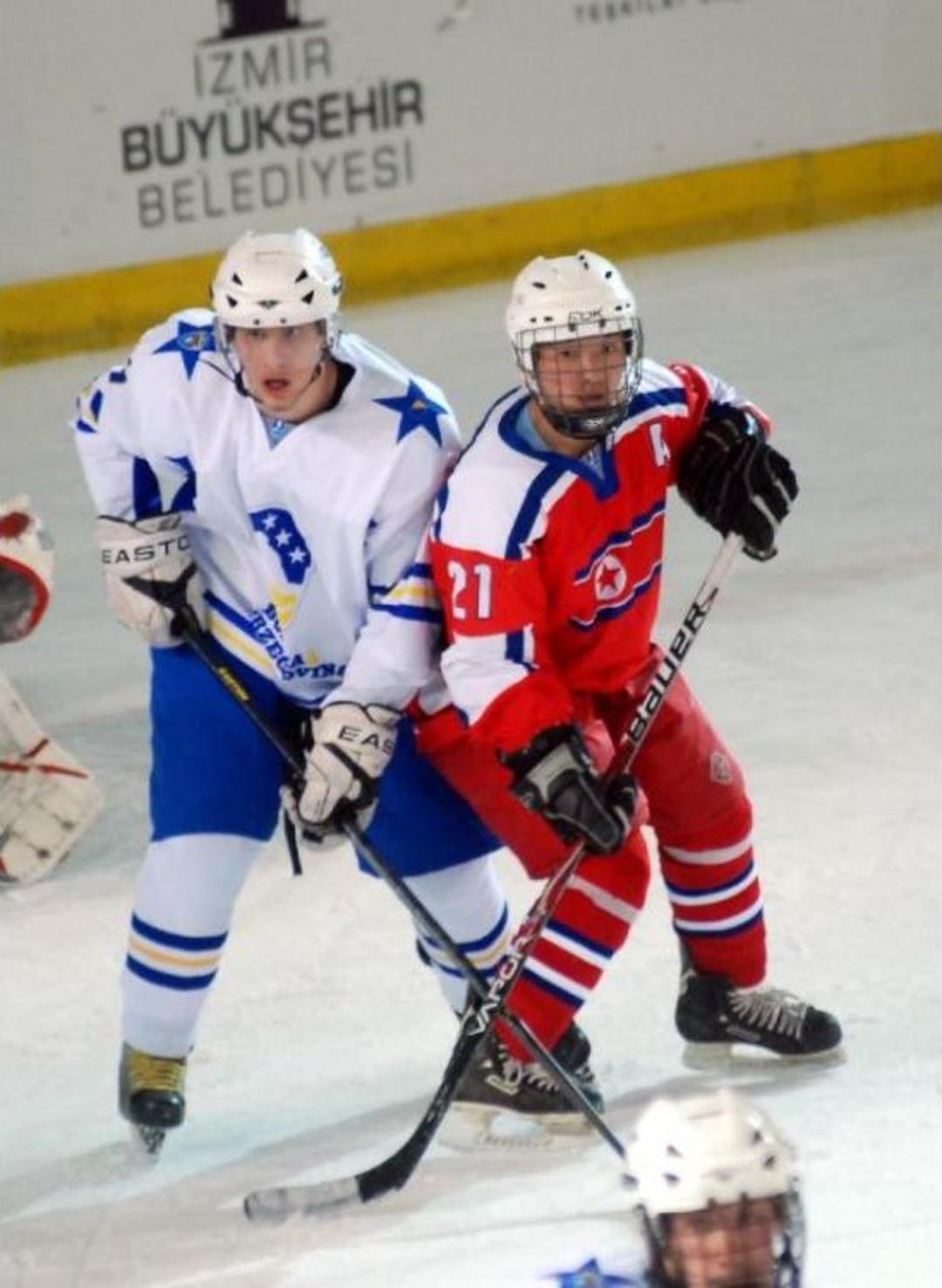 D&uuml;nya Şampiyonası Buz Hokeyi Ma&ccedil;ları Başladı