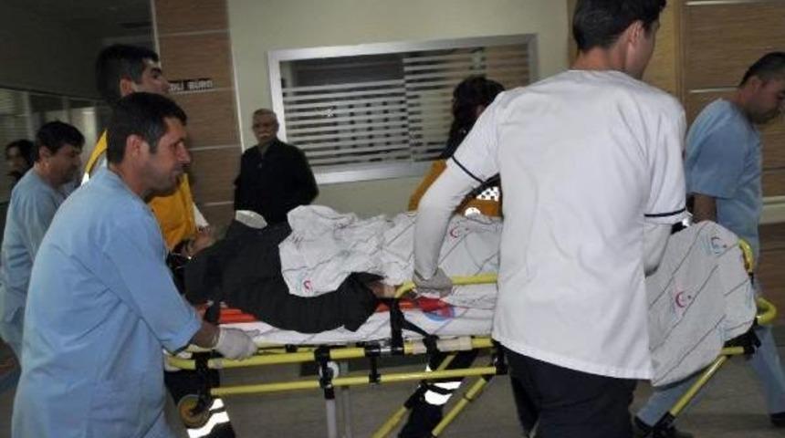 Arazi Anlaşmazlığı Y&uuml;z&uuml;nden &Ccedil;ıkan Kavgada Bı&ccedil;aklandı