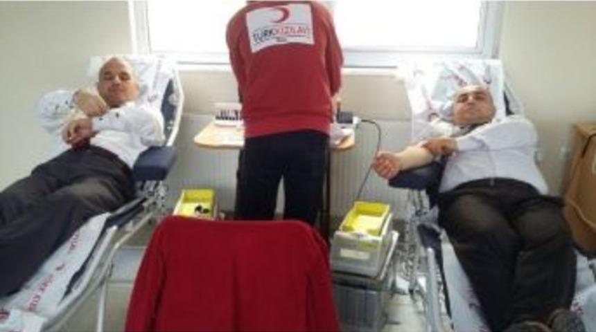 D&uuml;zce Afad Personeli Kan Verdi