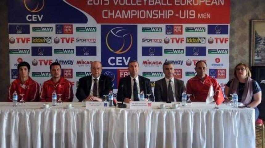 Voleybol Avrupa Şampiyonasına Bu Yıl T&uuml;rkiye Ev Sahipliği Yapacak