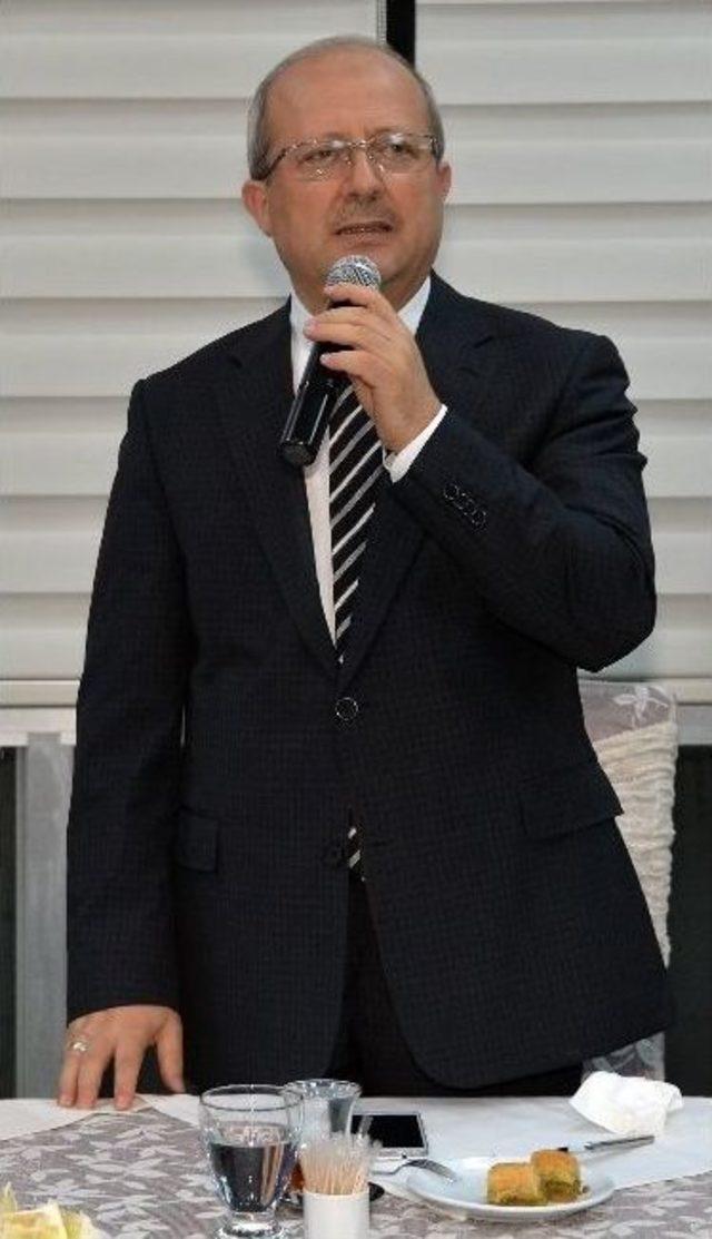 Şehit Ve Gazi Yakınları Emniyetin D&uuml;zenlediği Yemekte Buluştu 2